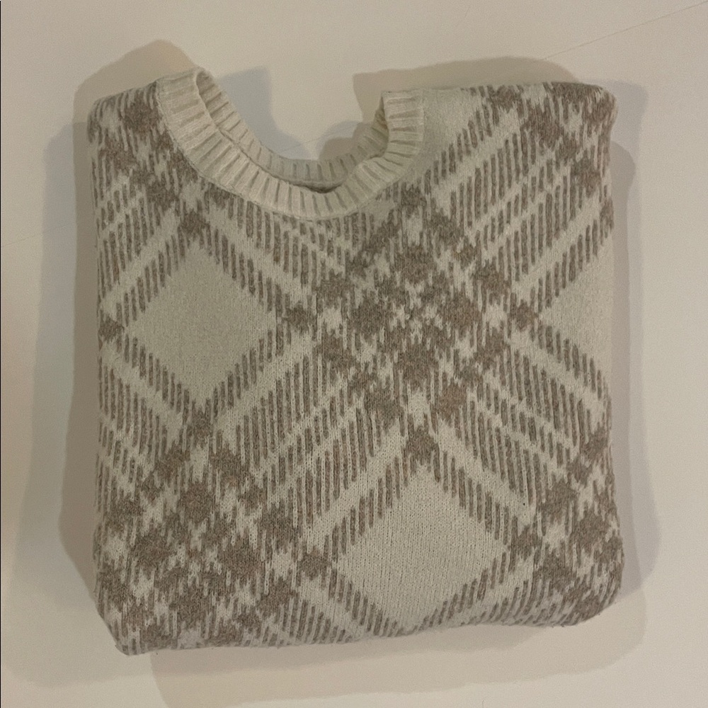 Women’s Hollister Beige Plaid oversize Sweater Size S - Picture 4 of 4